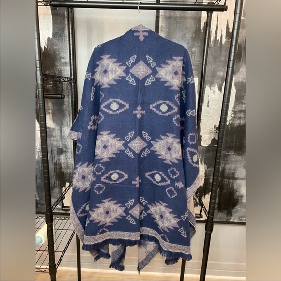 ASOS Blue Patterned Poncho - Picture 2 of 2